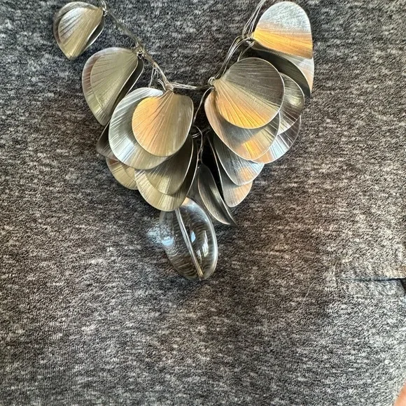 Vilaiwan Handcrafted Necklace​​